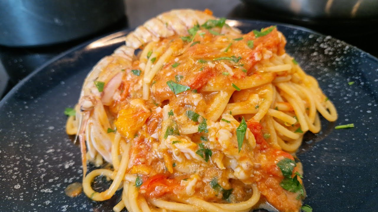 Spaghetti con Cicale di mare - tutti i segreti dei ristoranti 