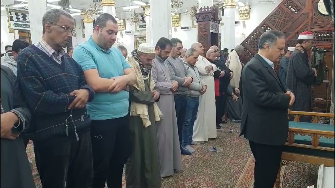 القارئ الذي فاجأ المصلين بصوته صوت تقشعر له الجلود و تبكي منها العيون | عبدالمطلب اللبودي