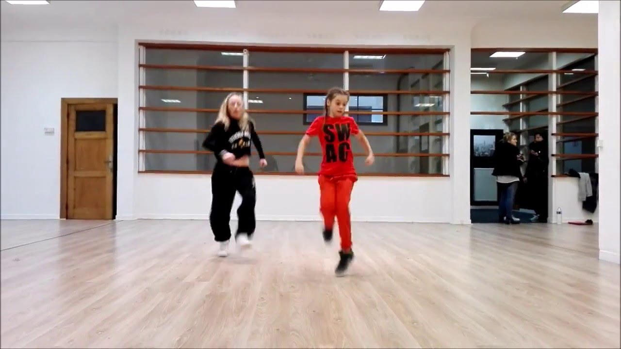 Loane et sab Missy Elliott   WTF Cactus & Mammuth Remix -chor&eacute;e de sab 6&egrave;me Sens School Tourcoing