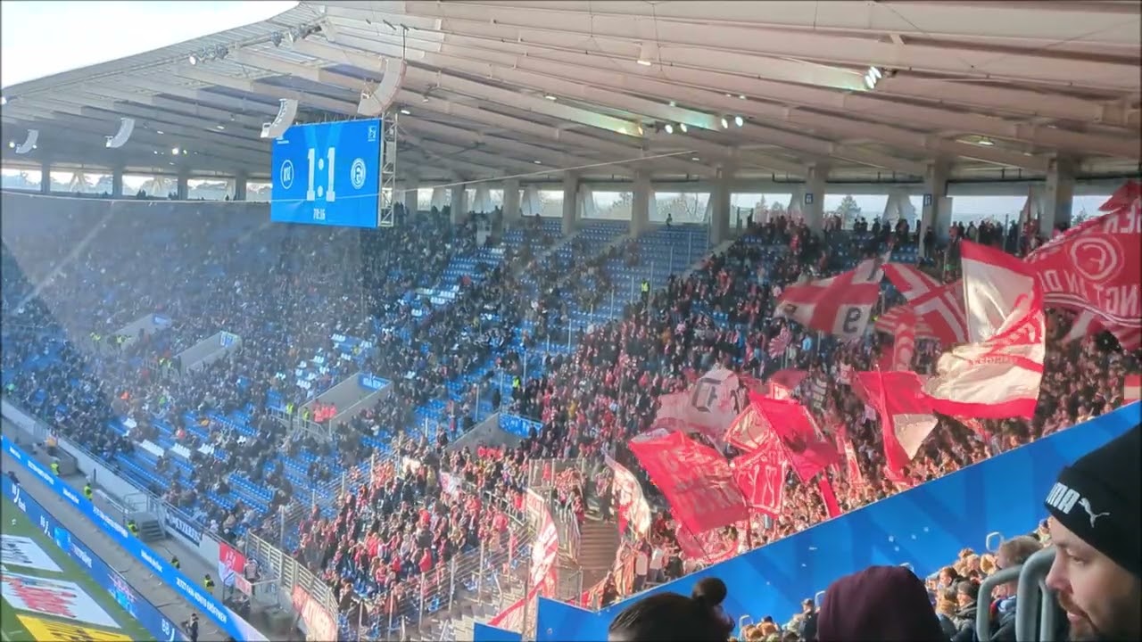 Karlsruher SC - Fortuna Düsseldorf : (30) Fortuna Düsseldorf - Fans 2025/2026 B2