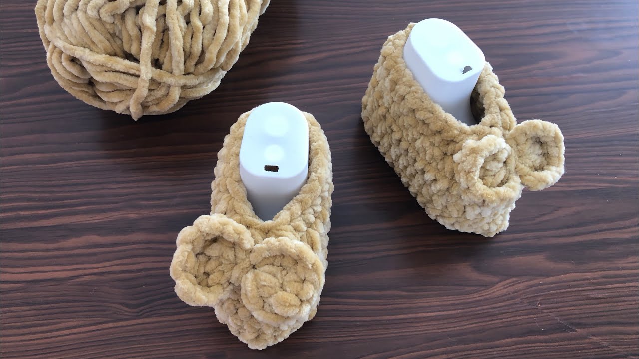 Yarım saatte patik ör - Çok kolay bebek patik modeli - Kadife ipten kolay patik yapılışı
