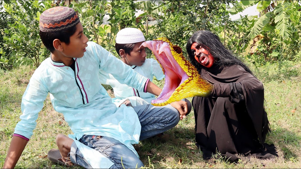 Shaitan With Snake VS Namaj Time || Devil's deception in prayers || Snake Part-2 || Sayef Media