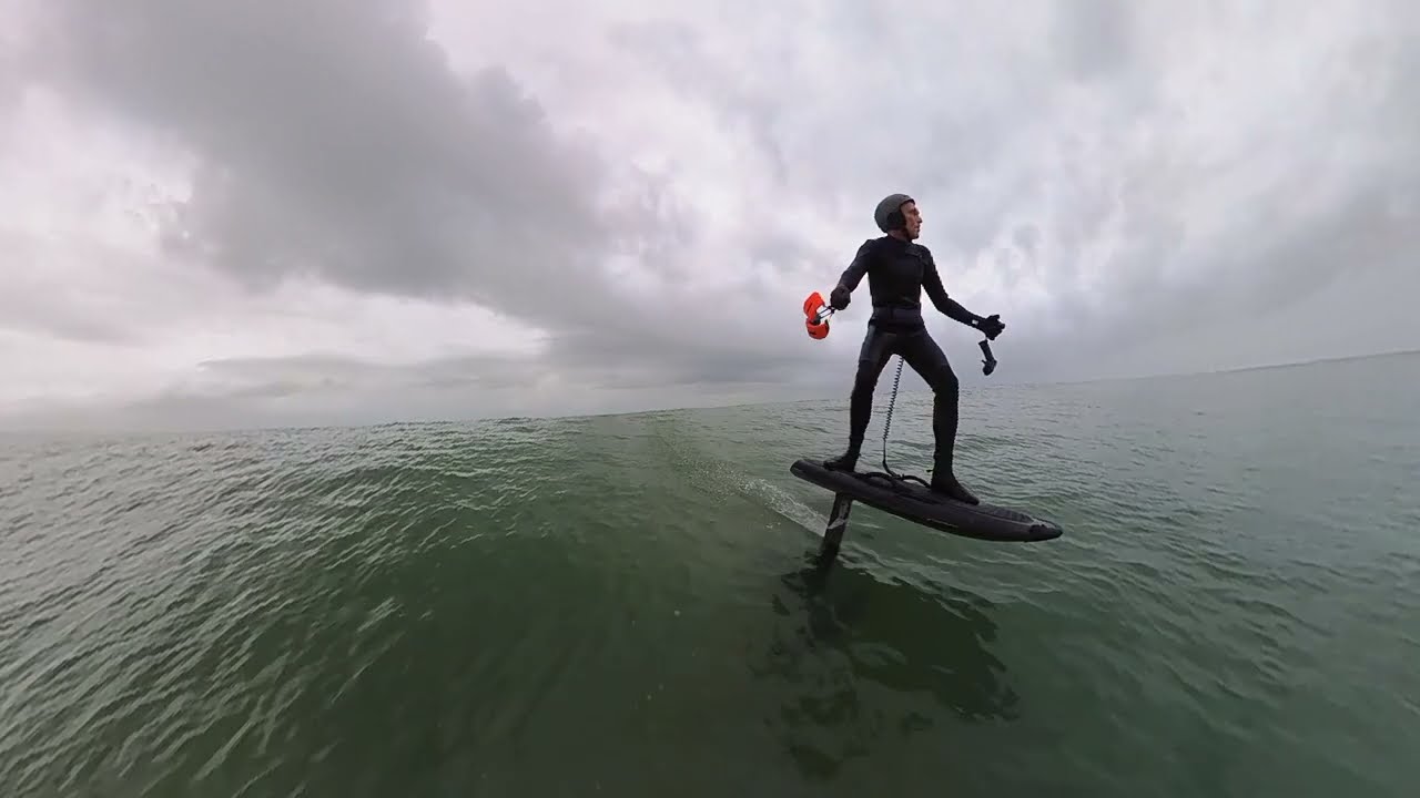 Hayling Island unpowered efoil wave run