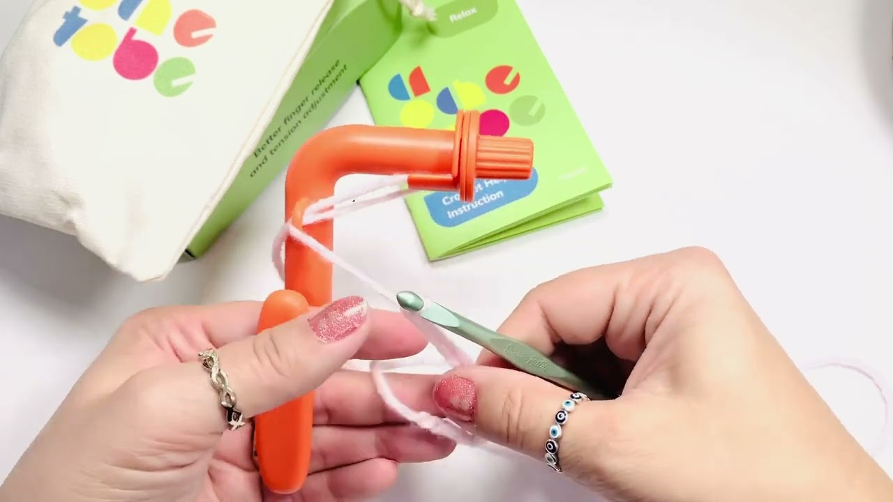 Review. Is this a Crochet Hack or Hype? Crochetobe Crochet Holder for Yarn Guide Tool, Tension