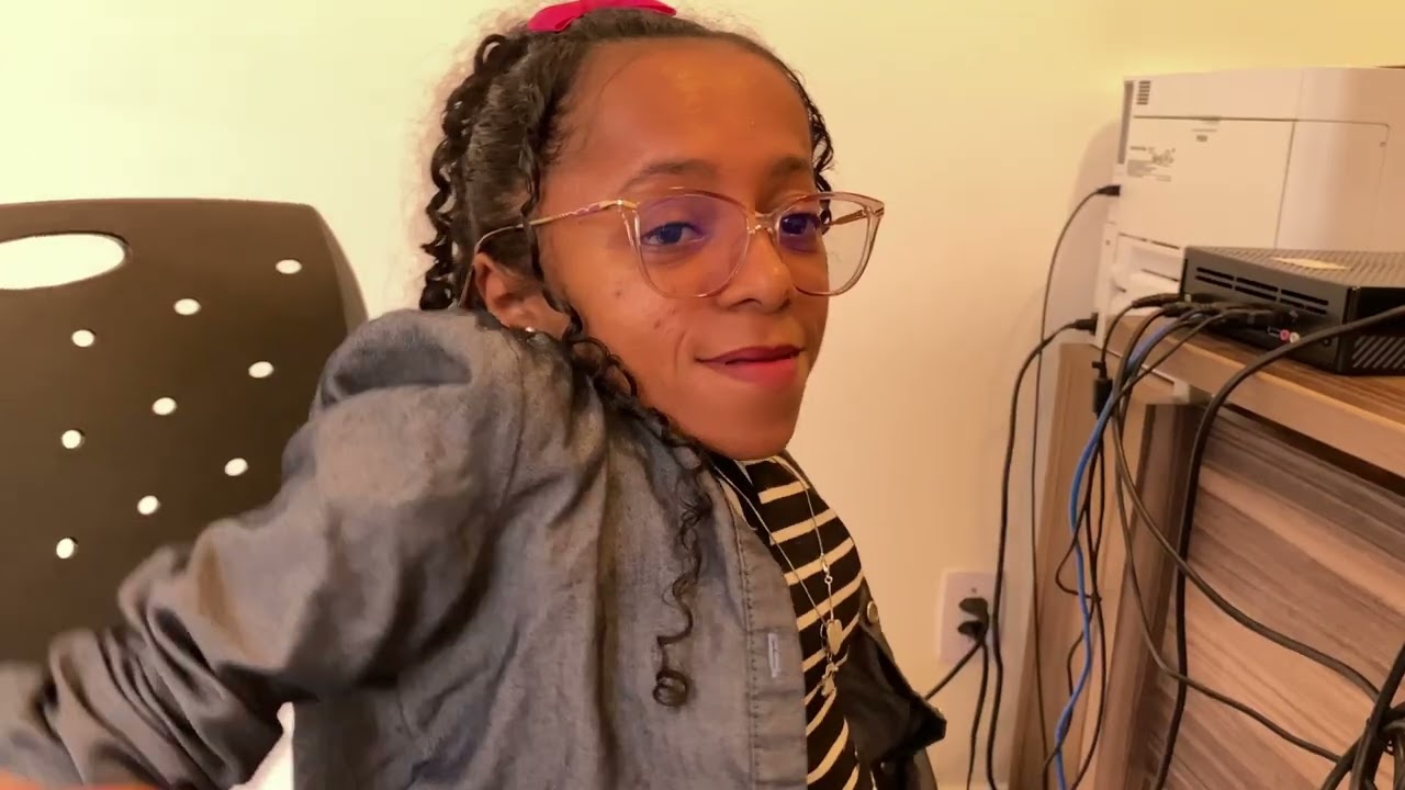 ANA NO DIA DE ROTINA INDO NO MÉDICO 