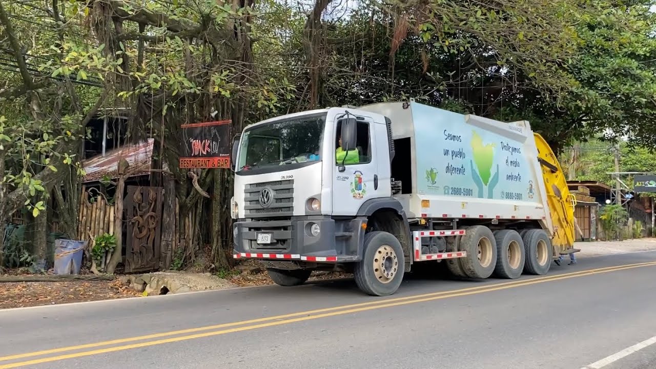 Costa Rica garbage trucks pt.2
