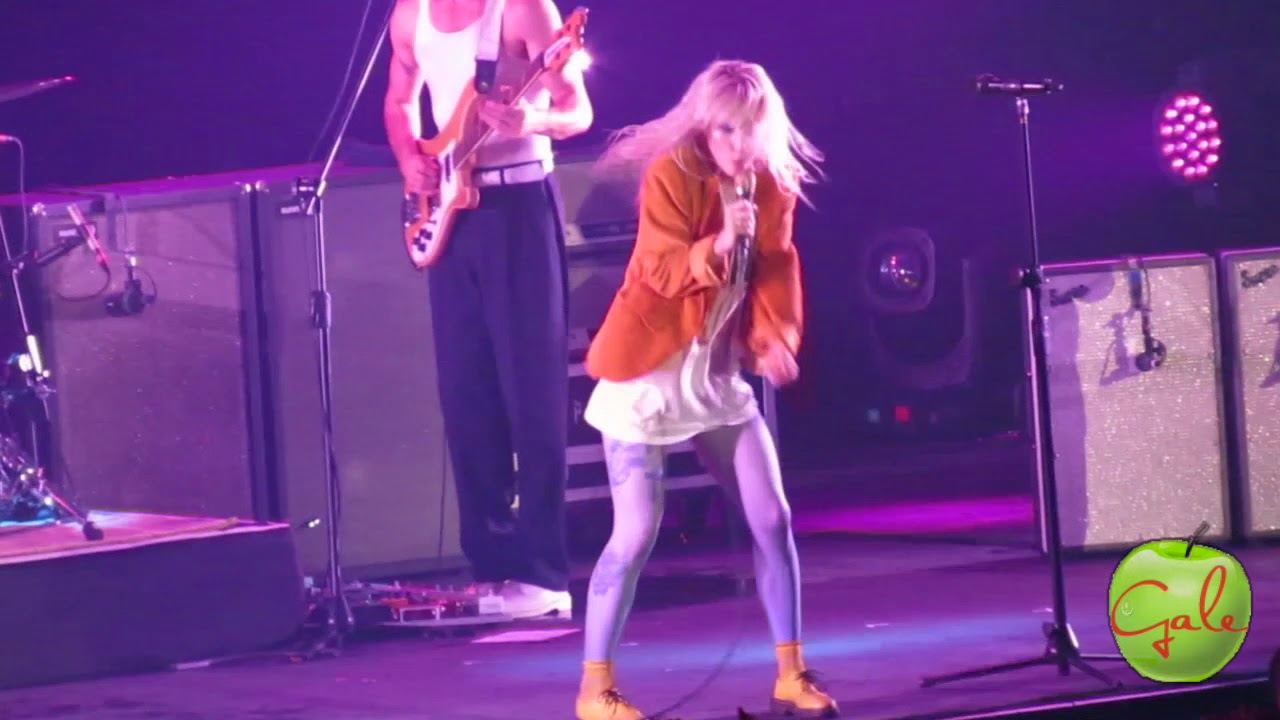 HARD TIMES - Paramore Concert Tour Live in Manila 2018 [HD]