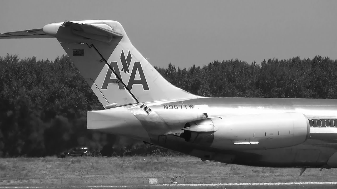 Tribute to American's PDX MD-80 Service