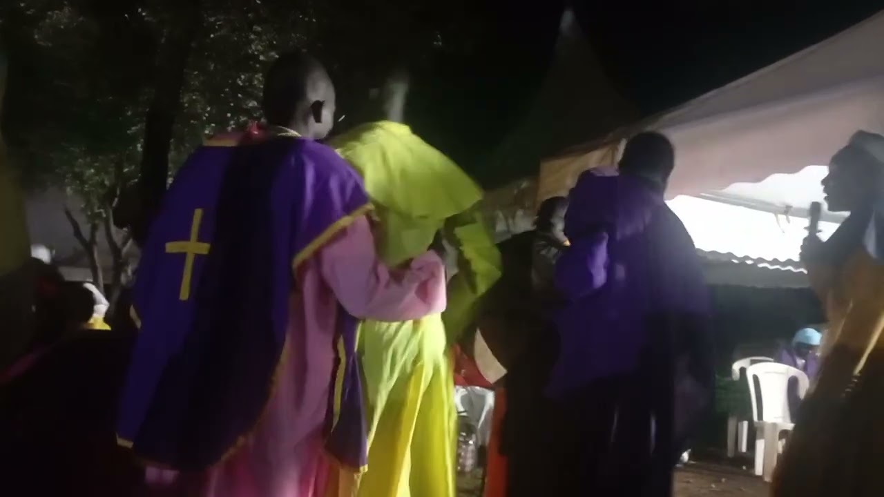 Chunya ywena Mo's kabedo kuom Yesu .