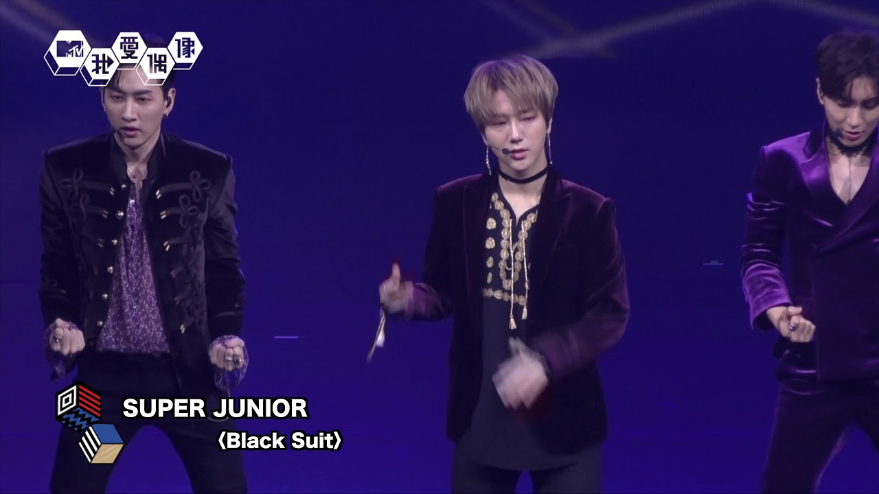 【直擊】SUPER JUNIOR (슈퍼주니어)飆唱〈Black Suit〉性感再升級！｜20181008｜我愛偶像 Idols of Asia