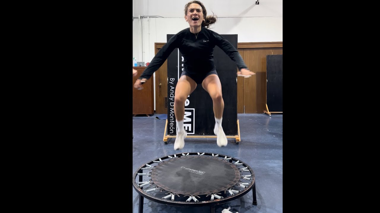10 minutos de PowerJump | cardio sobre Trampolín. Yo te enseño 😃