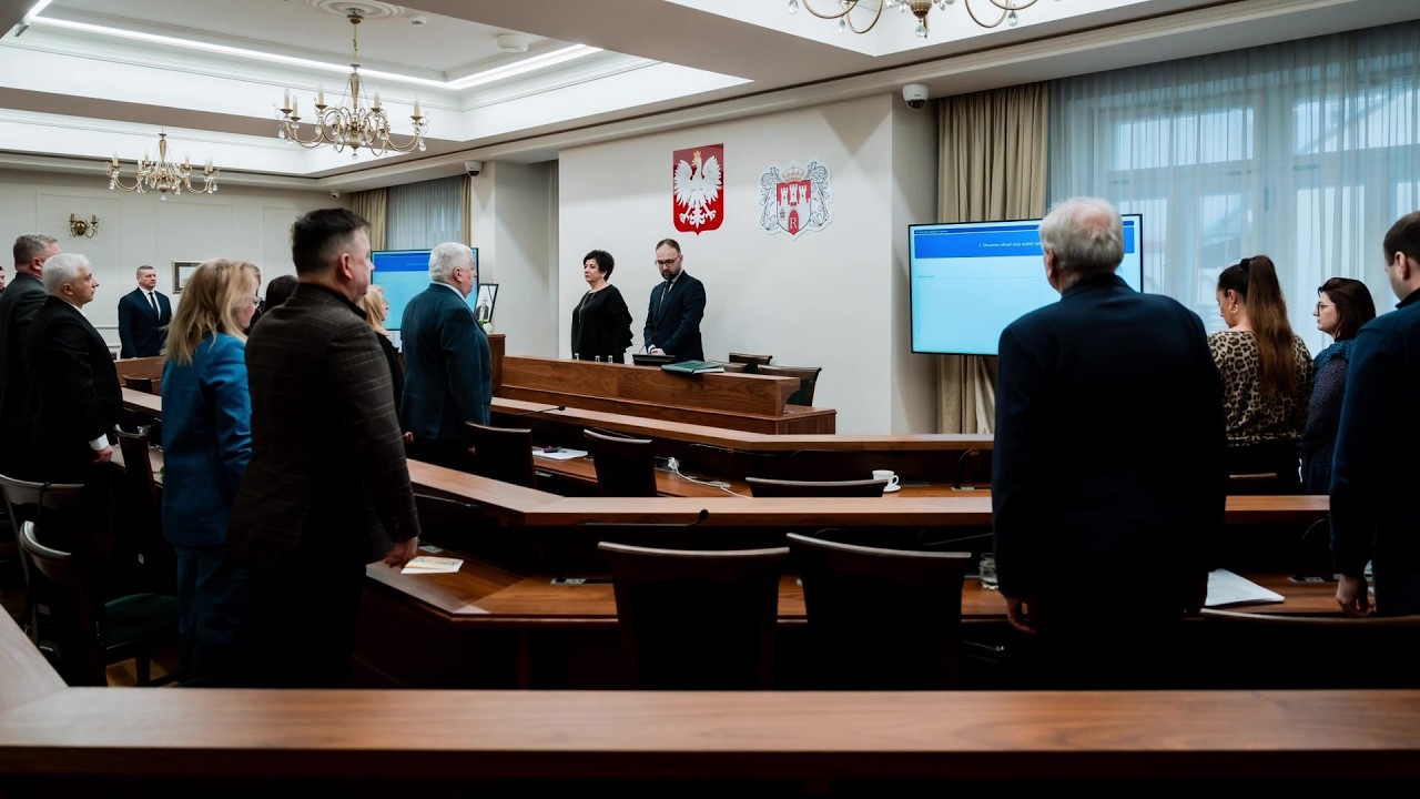 Sesja rady przerwana po kilku minutach. Koalicja Obywatelska z wnioskiem o odroczenie