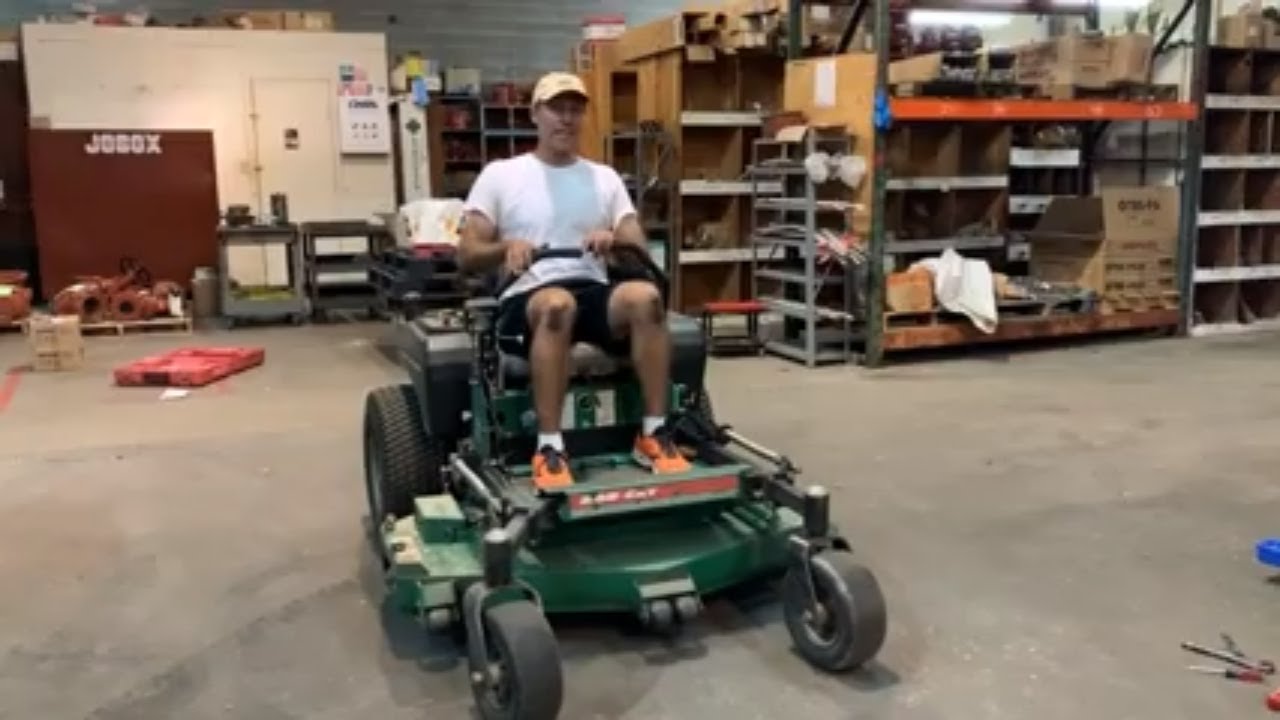 How to Replace the Hydro Drive Belt and Engine Cutterdeck (PTO) Belt - Zero Turn