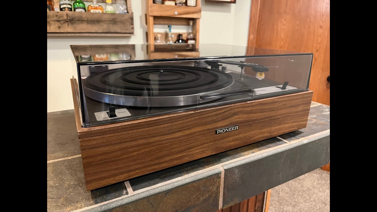 Vintage Stereo Turntable Review: 1974 Pioneer PL 10 - Better Than a New Turntable?