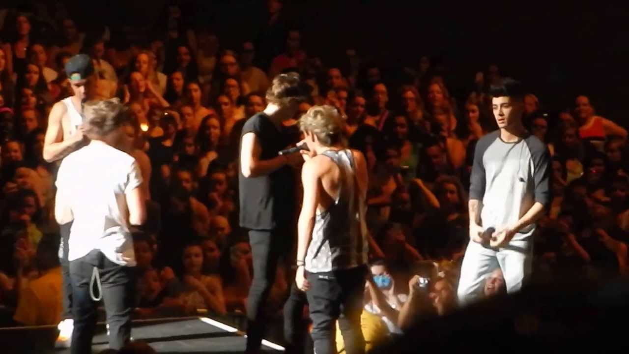 One Direction Twitter Questions TMH Boston