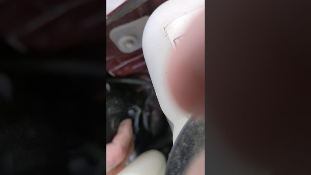 2011 Ford Edge headlight bulb replacement