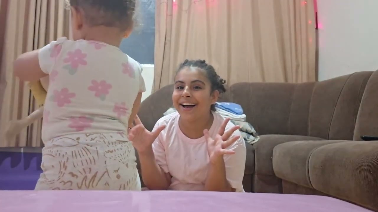 Cuidando da Maria (a mãe dela está aqui)