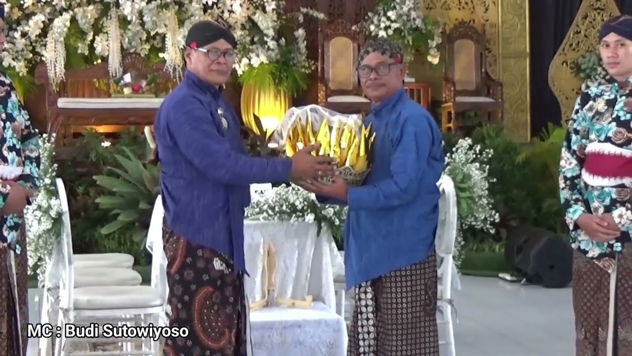 Penggunaan Iringan supaya Acara TIDAK SEPI - Seserahan Simbolis 