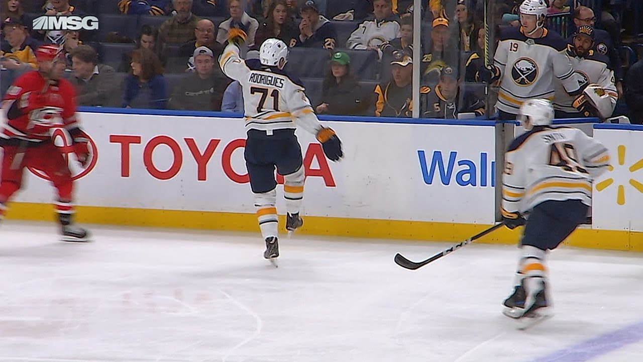 Evan Rodrigues hops and crawls to bench after losing skate blade