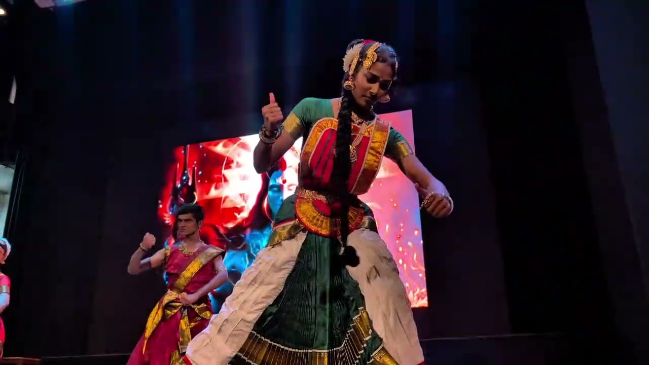 Inaugural welcome dance🙏Ekadantaya Vakratundaya shiv shiv brahmakalash#dance #bharatnatyam #welcome 