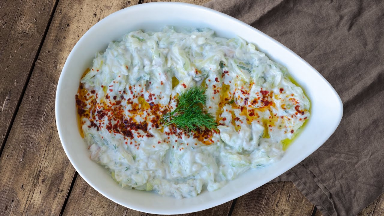 SALATALIKLI YOĞURTLU KABAK SALATASI TARİFİ - Salata Tarifleri