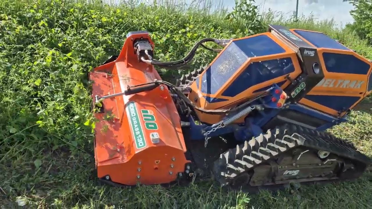 Mulčer/Malčer/Flail mower ROBO GRASS 130 & IRUS DELTRAK 50