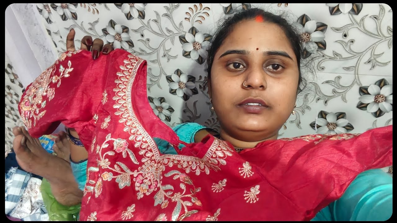 ब्लाउज की डिजाइन देखिए#shortvideo #subscribe #viralvideos Santu Prajapati ke video