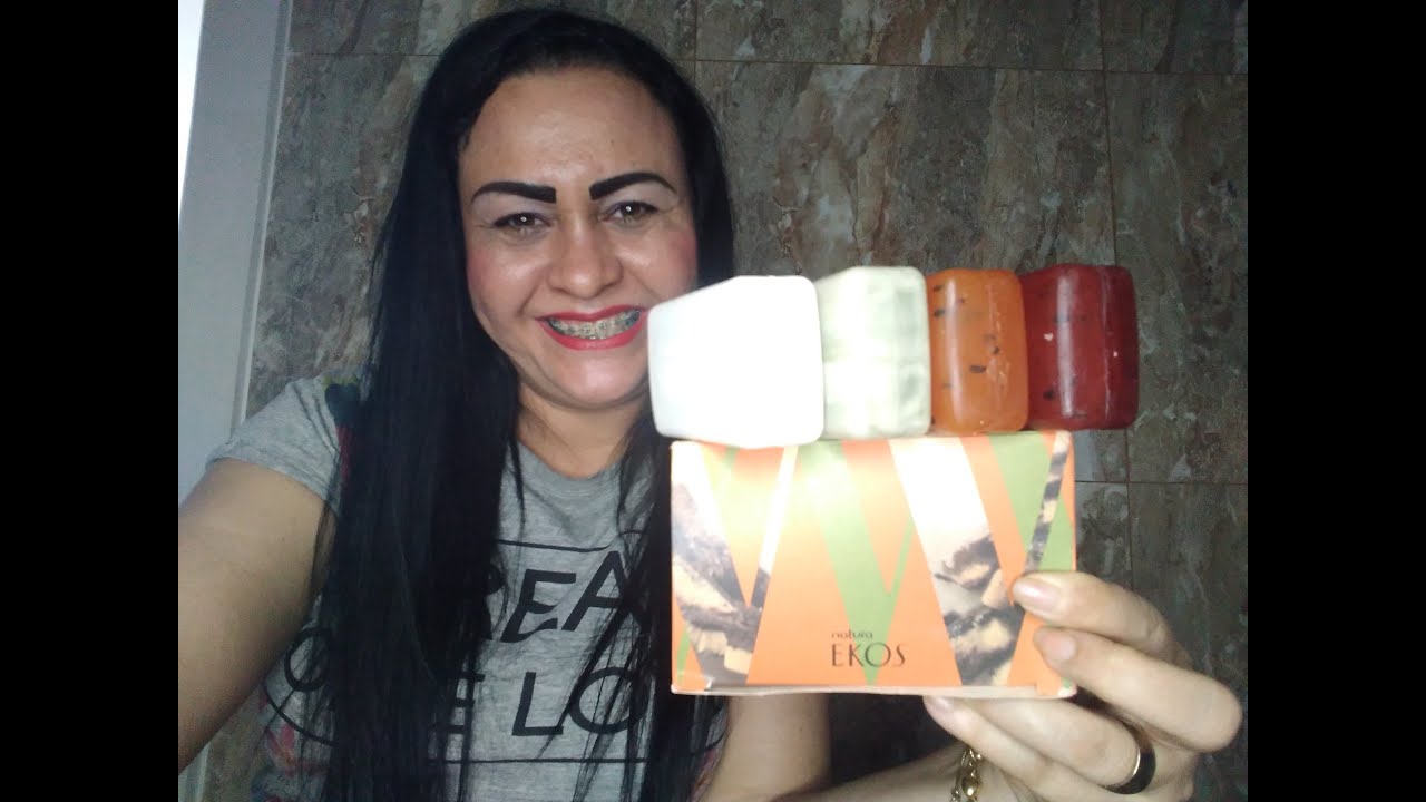 Sabonete Ekos Natura com Óleos 100% Vegetais mantém a hidratação natural da pele