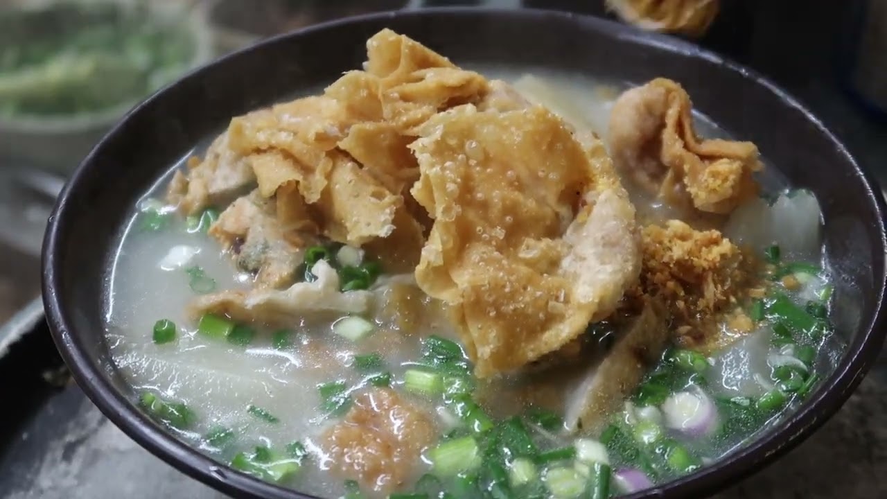 原味鮮牛雜 唔熱氣 九記牛什粉麵  灣仔鵝頸街市熟食中心 用在香港以活牛屠宰的 新鮮牛雜 Beef Viscera / Offal   @YouTuberUSA