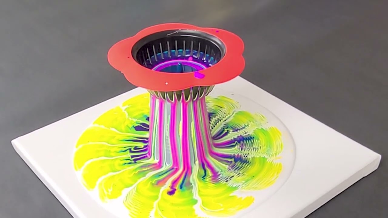 Colorful Strainer Pour / WILD and Fun Lines!