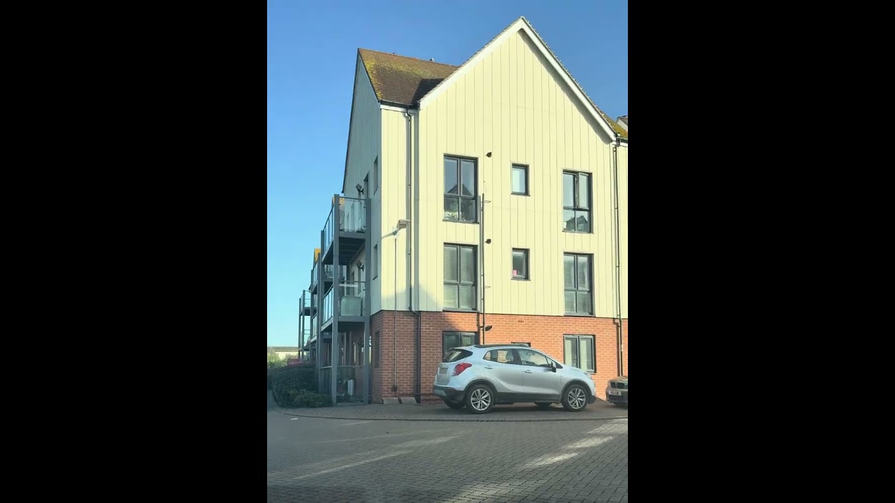  Larkspur Close RM15 6JG#youtubeshorts #youtube #viralvideo #likeforfollow 