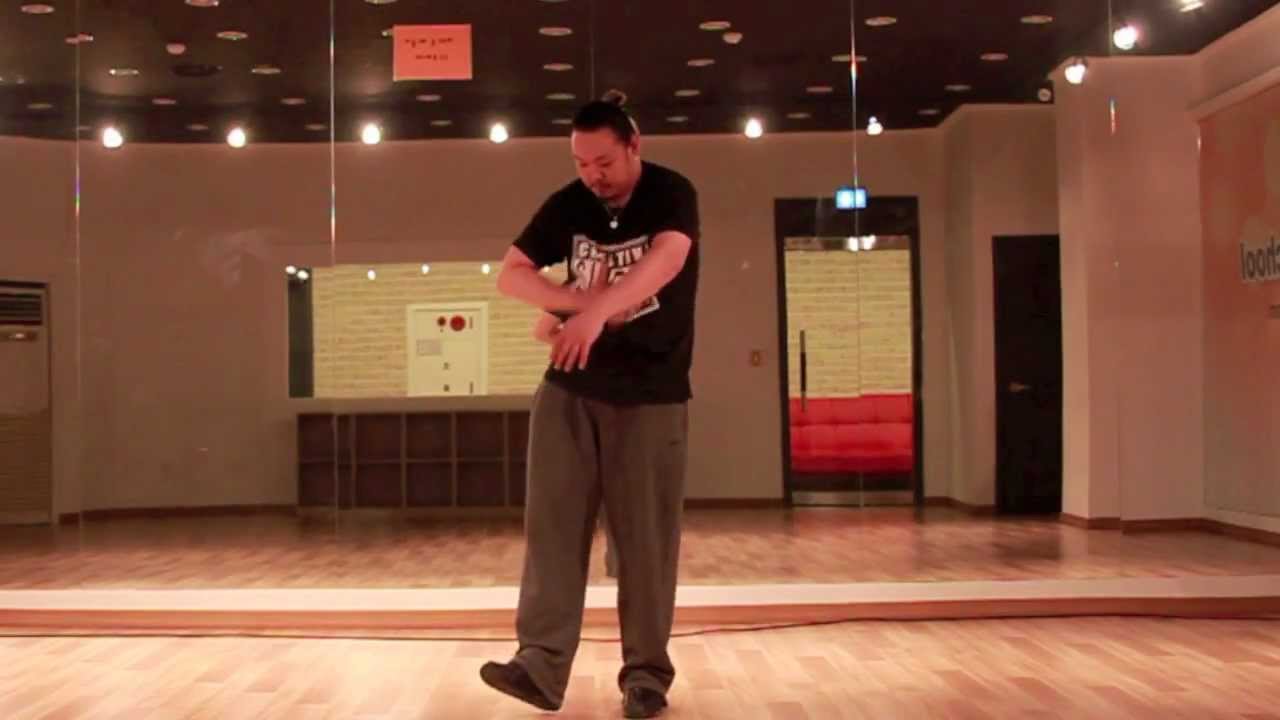 WINNERS CREW Wave_Hyun solo popping & wave practice
