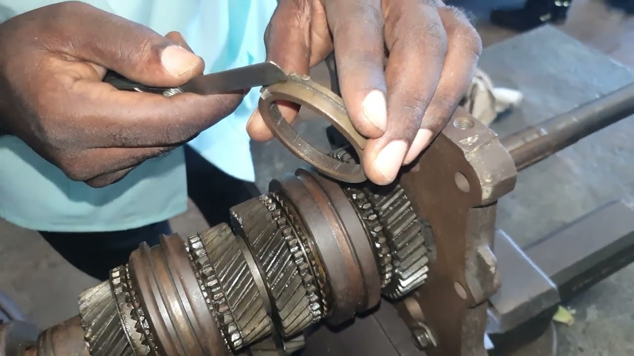 Gearbox Synchroniser Operation