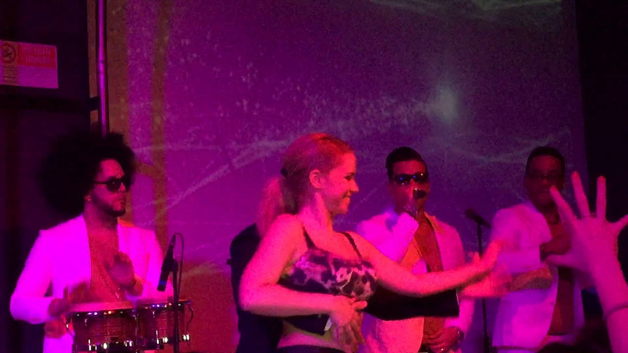 Lejos de ti | Bachata | Grupo Extra en vivo | Filippo y Ale