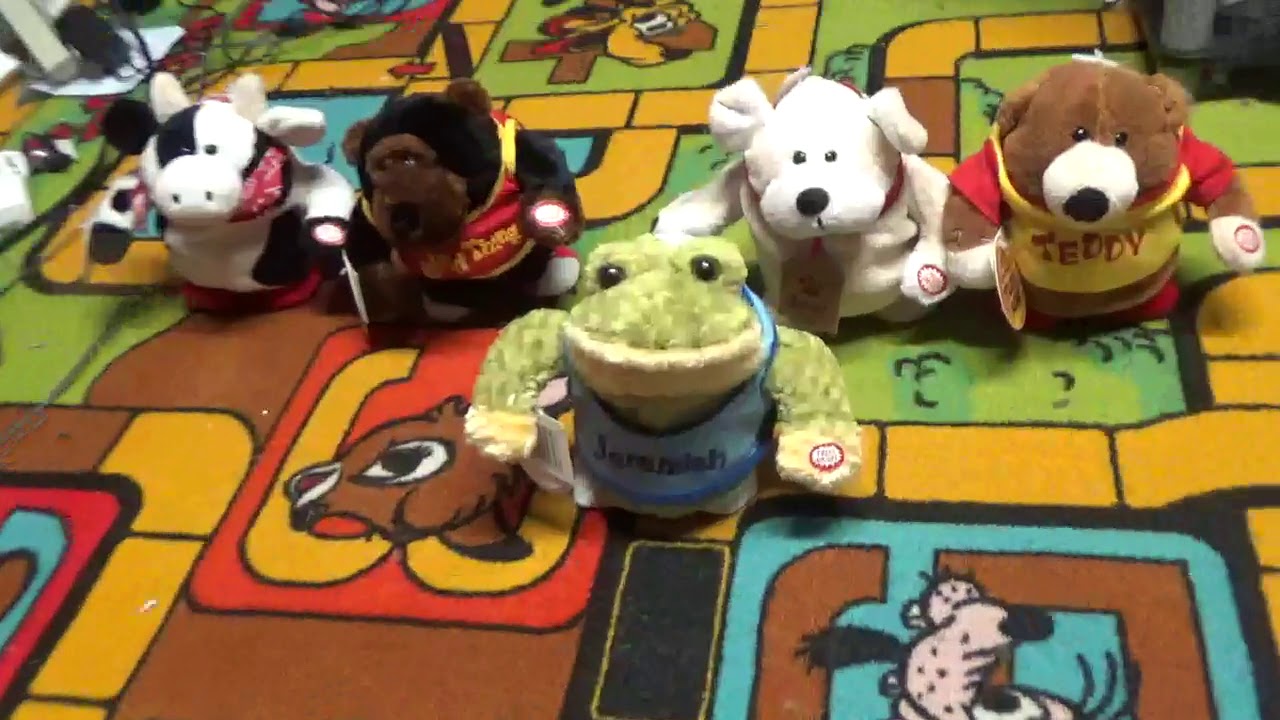 DanDee Animated  Singing Walking Animals