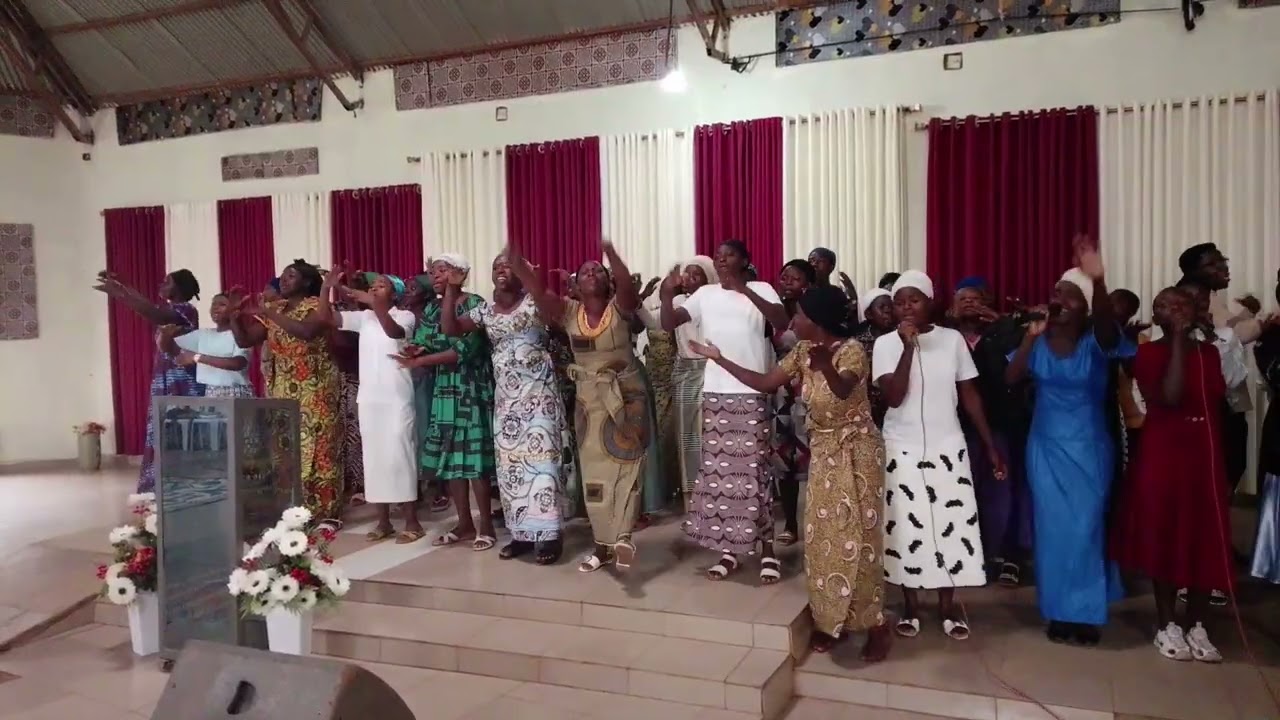 Reka mvuge gukomera kwawe by yasipi choir adeper gashenyi