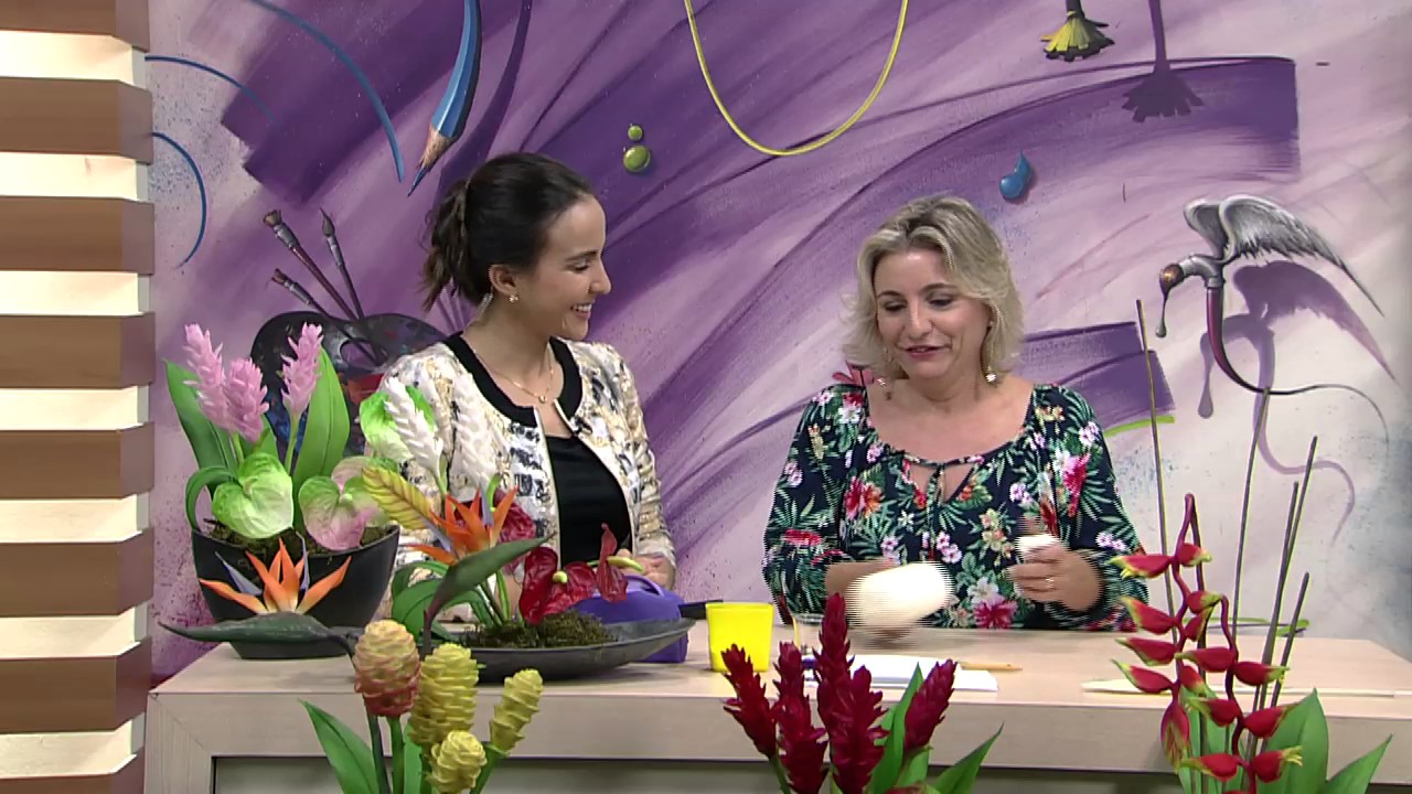 Flor Tropical em Biscuit por Alessandra Assi - 07/06/2017 - Mulher.com - P1/2