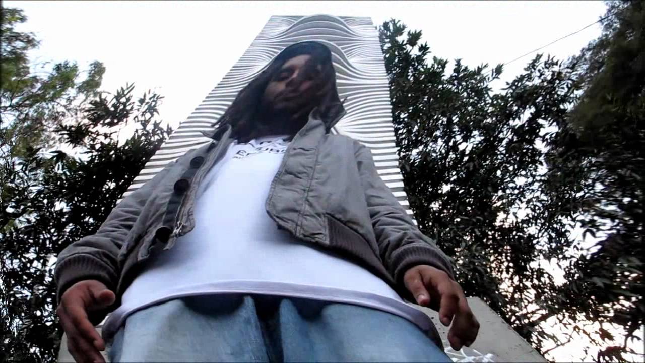 Estado De Emergencia by Mighty Kalipssus featuring YedidYah Ben Sion