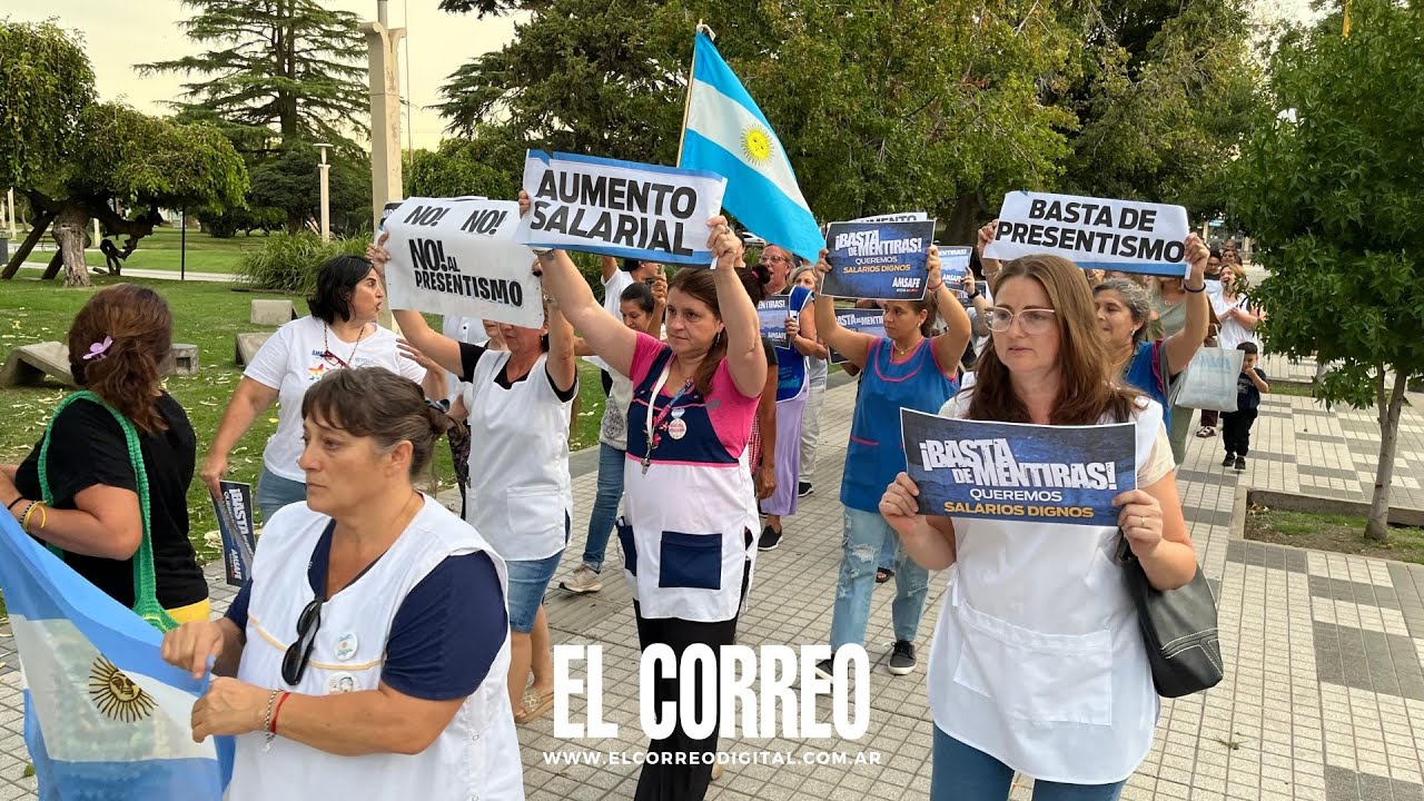 Manifestación en Firmat: la palabra de una docente
