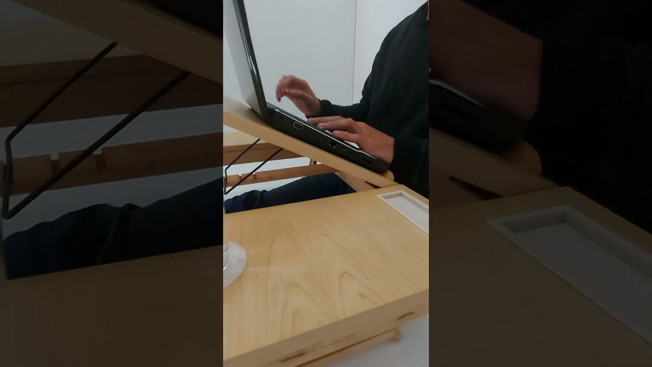 Fusta Deco - Mesa para Notebook doble apoyo lateral