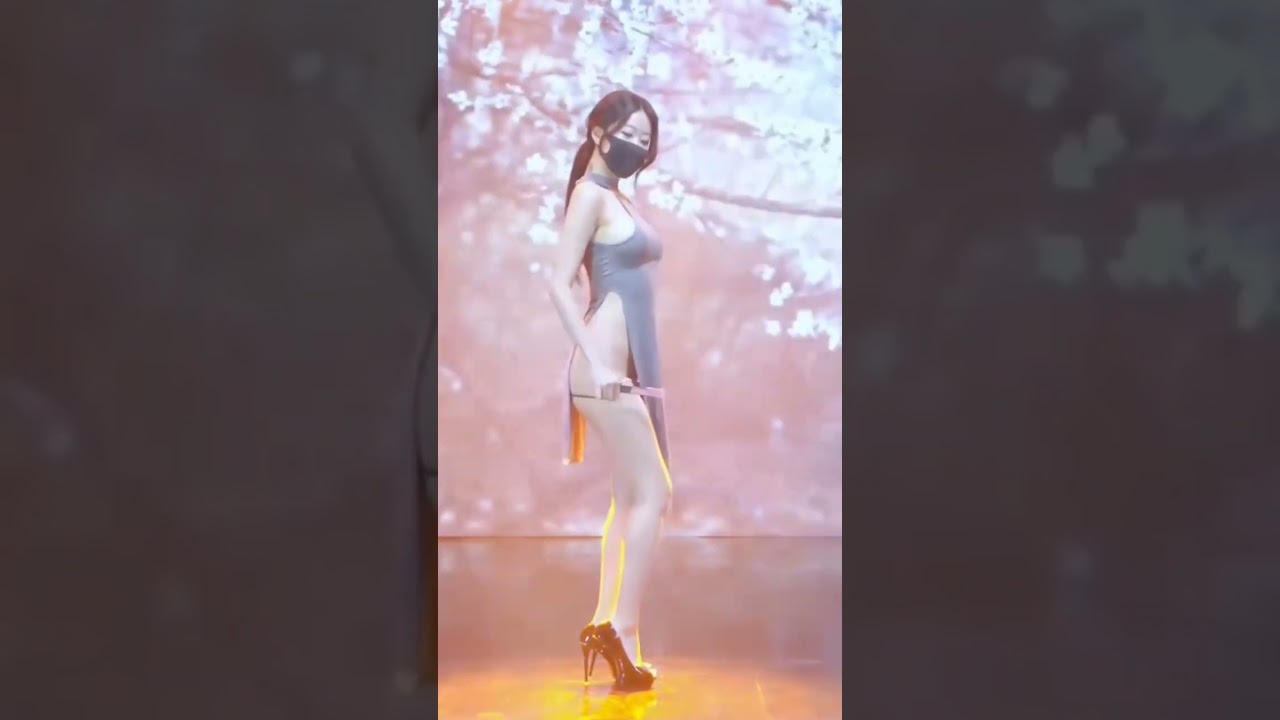 Korean Girl opening panty in Happy New Year 2023 live show 🔥