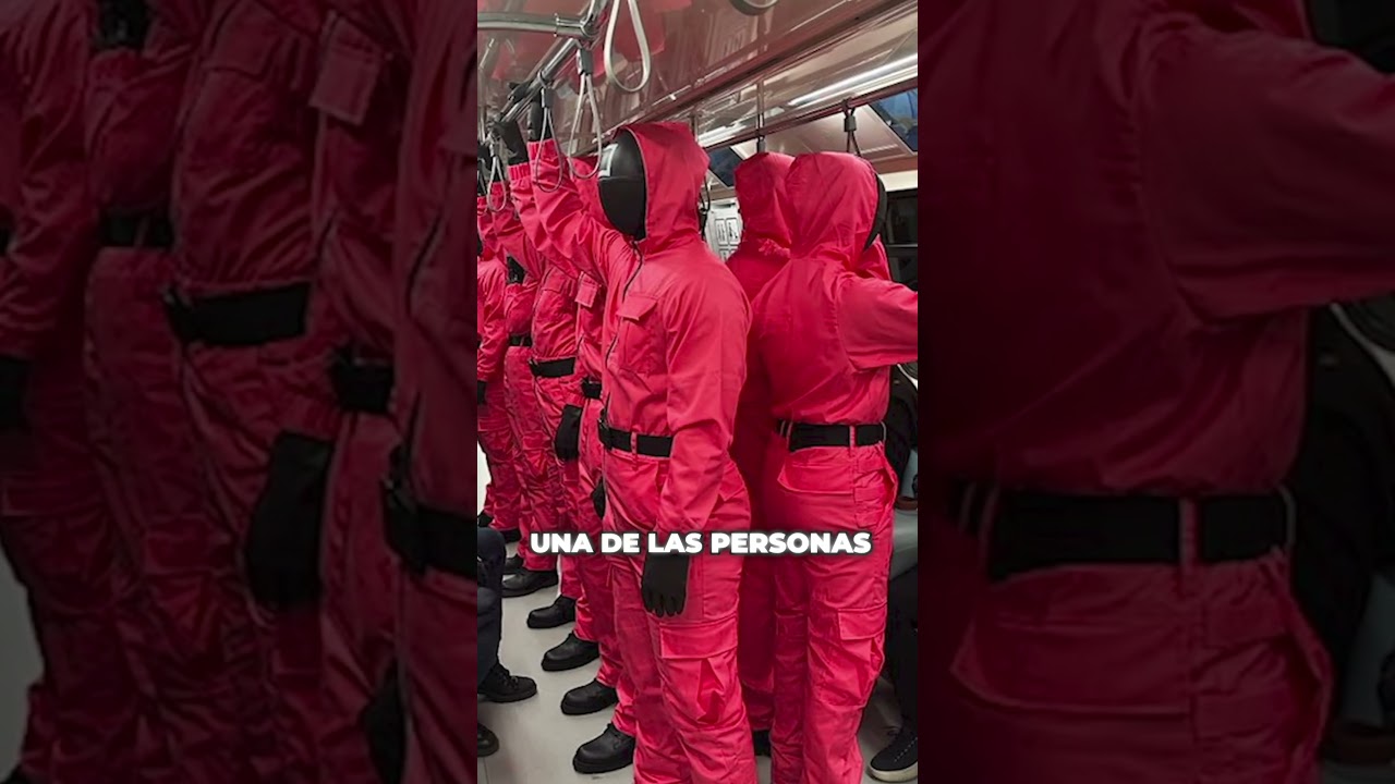 Guardia del Juego del Calamar se queda fuera del Metro de Turquía por error 🤡🤔 