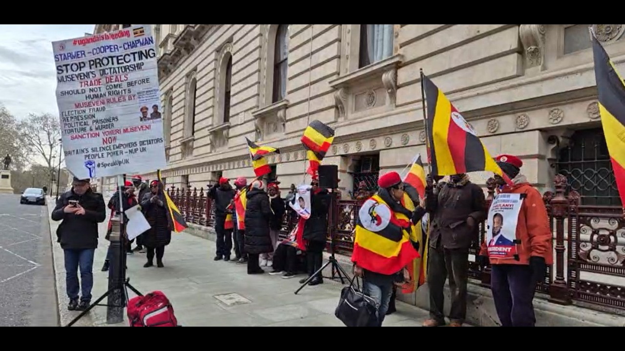 Museveni Must Go Demonstrations E Bungereza Zituuse Mumaka Ga Prime Minister