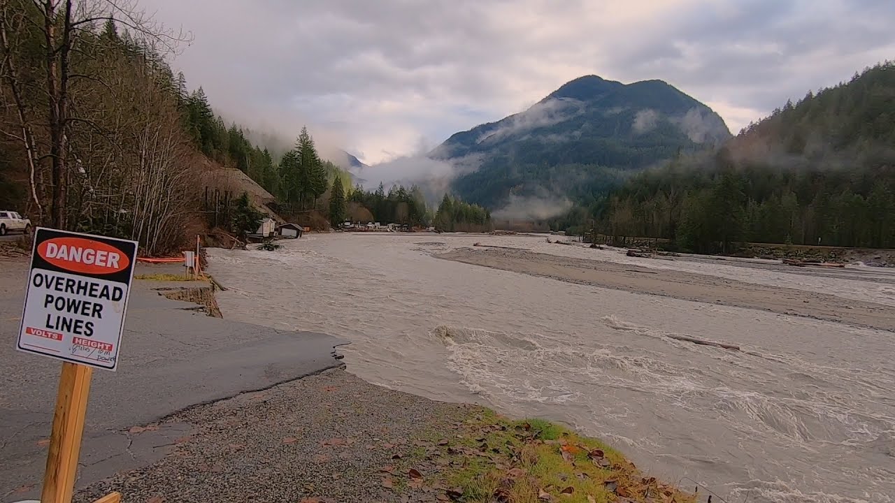 Coquihalla flooding removes Othello road, Hope BC