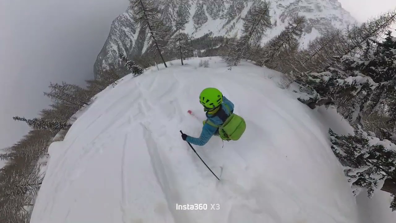 Testa del bosco scialpinismo in valle d'aosta