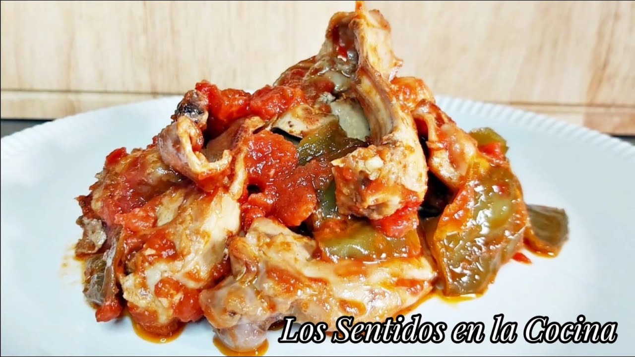 💥CONEJO CON TOMATE Y PIMIENTO. Tierno y con mucho sabor.
