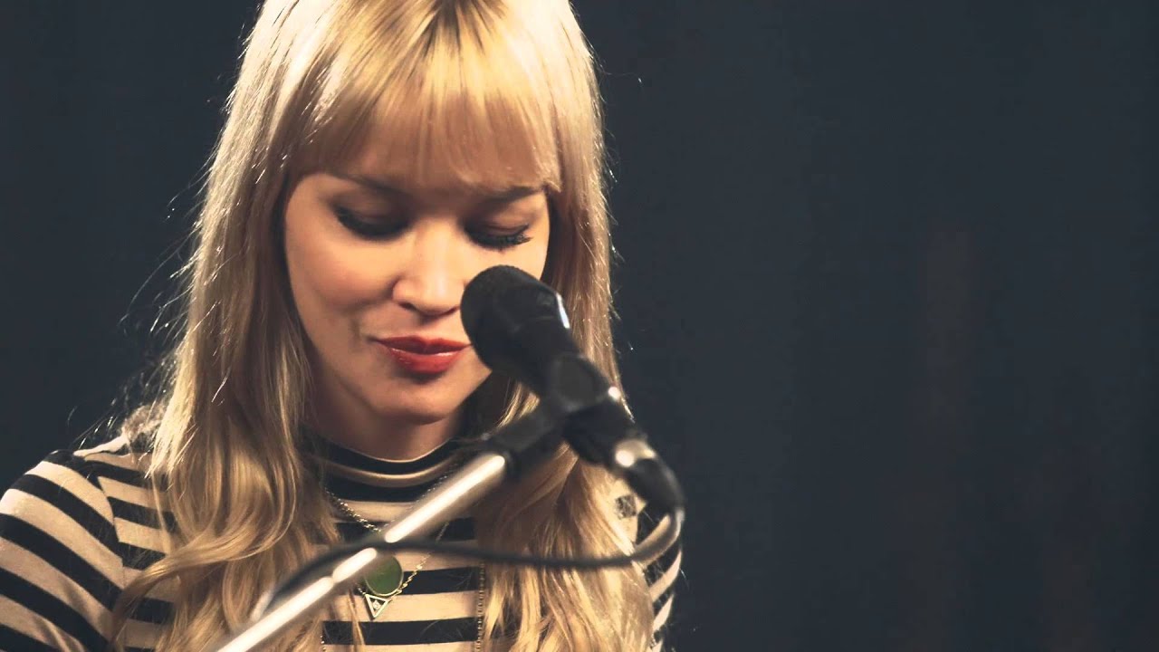 The Pierces 'Team' (Lorde cover) Live at RAK Studio