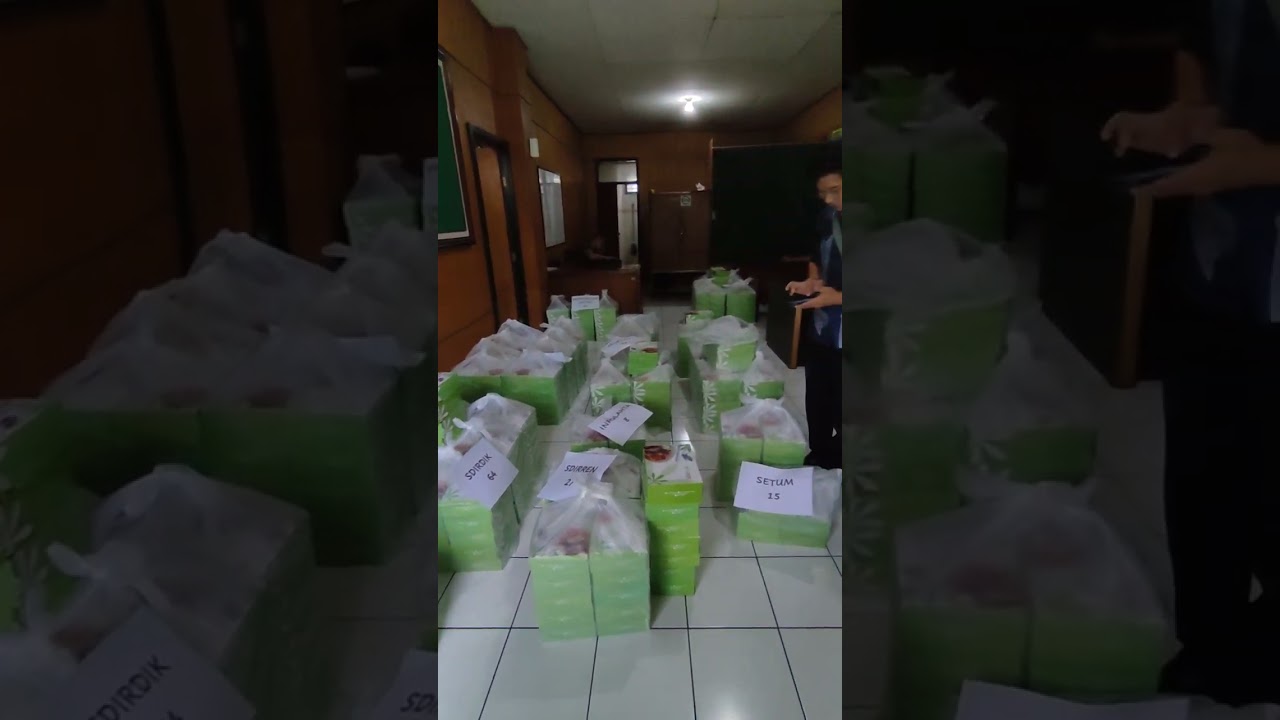 Tim Cek n ricek nasi box di kodiklat AD Bandung