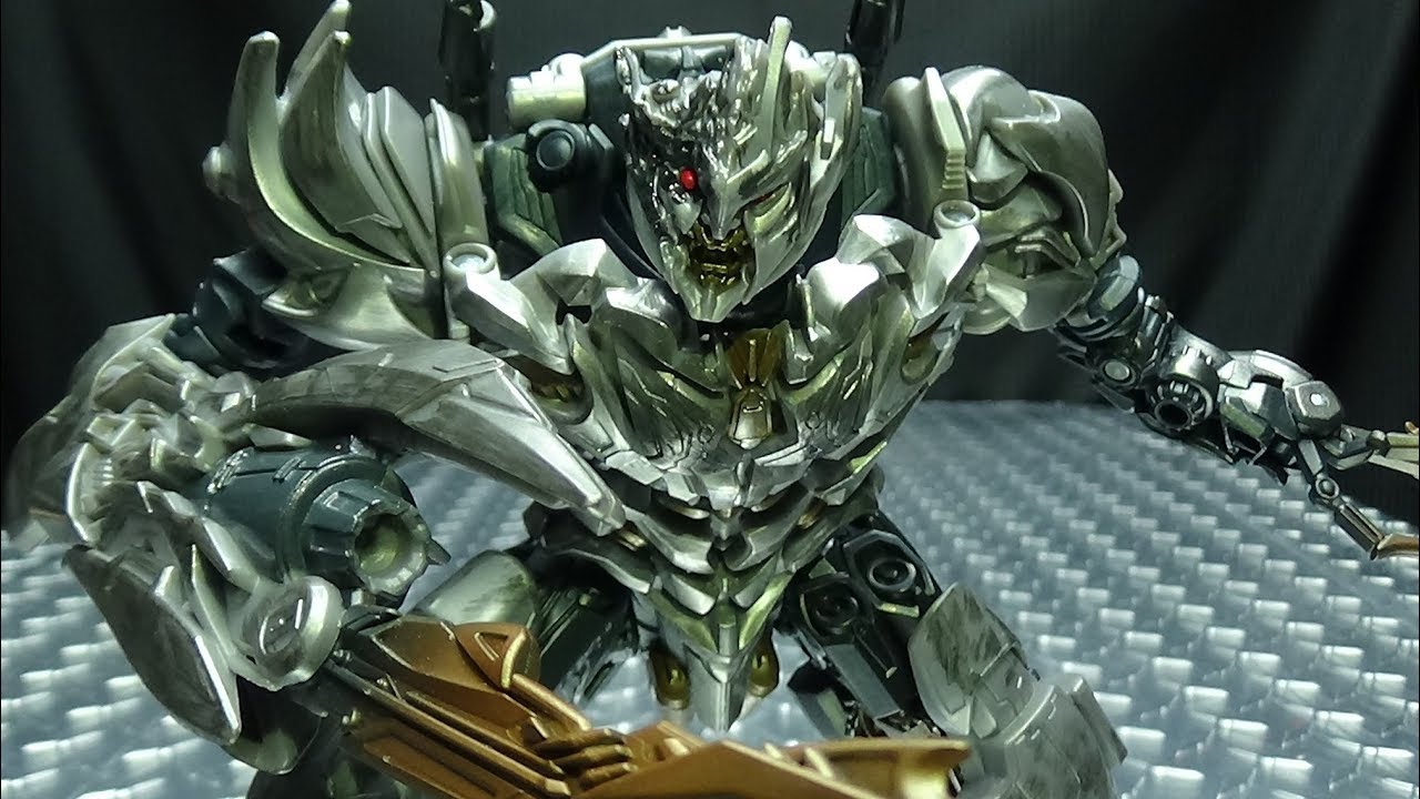 Studio Series Voyager BATTLE DAMAGED MEGATRON: EmGo's Transformers Reviews N' Stuff