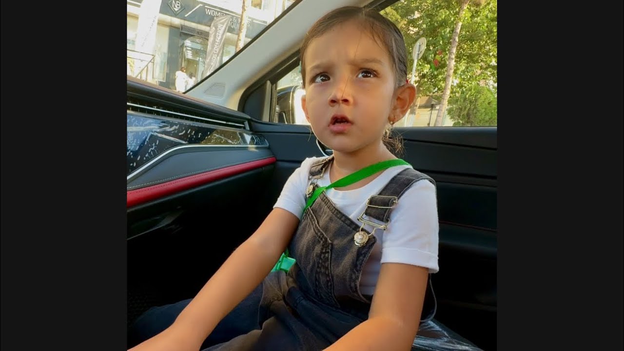 Roziyabonu adasi Sunnatillo Doʻstov qoʻshig&rsquo;ini talab qilmoqda😅